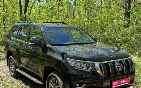 Toyota Land Cruiser Prado 150 рестайлинг 2, 2018 год, 7 000 000 рублей, 1 фотография