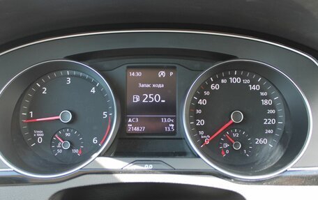 Volkswagen Passat B8 рестайлинг, 2019 год, 2 039 000 рублей, 15 фотография