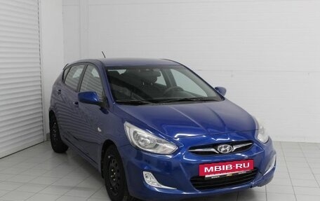 Hyundai Solaris II рестайлинг, 2013 год, 600 000 рублей, 3 фотография