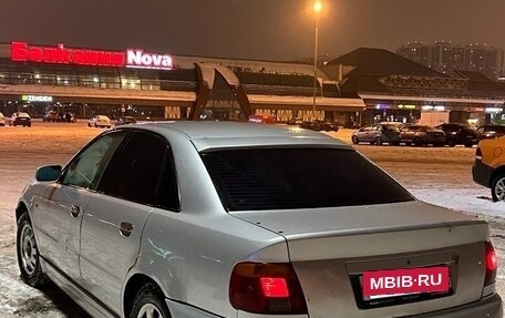 Audi A4, 2000 год, 240 000 рублей, 3 фотография