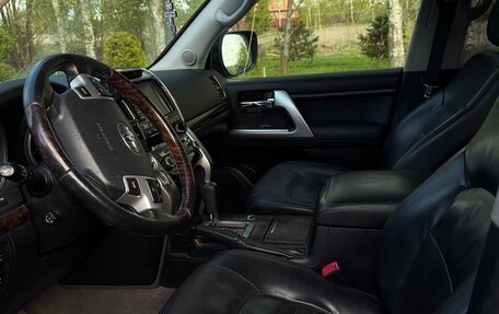 Toyota Land Cruiser 200, 2014 год, 3 300 000 рублей, 6 фотография