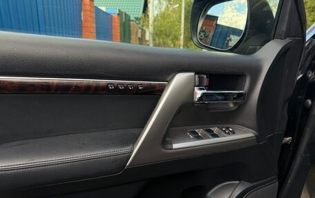 Toyota Land Cruiser 200, 2014 год, 3 300 000 рублей, 13 фотография