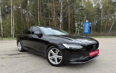 Volvo S90 II рестайлинг, 2017 год, 3 500 000 рублей, 2 фотография