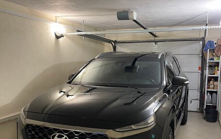 Hyundai Santa Fe IV, 2018 год, 3 600 000 рублей, 3 фотография