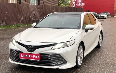 Toyota Camry, 2020 год, 2 580 000 рублей, 2 фотография