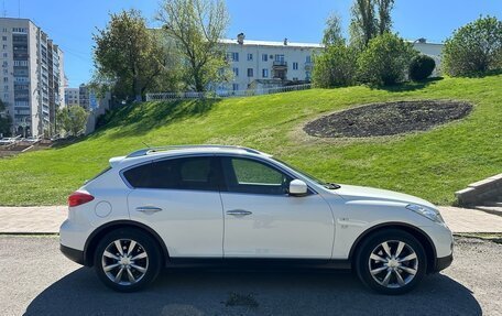 Infiniti QX50 I рестайлинг, 2014 год, 2 250 000 рублей, 2 фотография