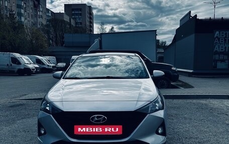 Hyundai Solaris II рестайлинг, 2021 год, 1 400 000 рублей, 6 фотография