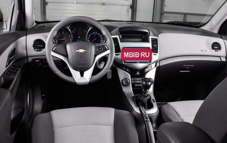 Chevrolet Cruze II, 2009 год, 890 000 рублей, 7 фотография