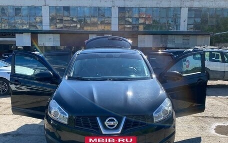 Nissan Qashqai, 2010 год, 1 290 000 рублей, 2 фотография