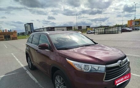 Toyota Highlander III, 2015 год, 3 000 000 рублей, 8 фотография