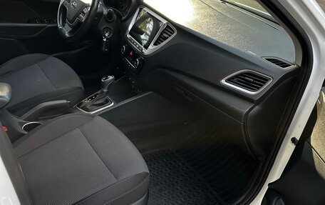 Hyundai Solaris II рестайлинг, 2018 год, 1 380 000 рублей, 10 фотография