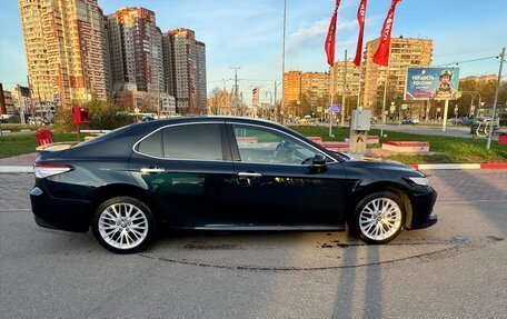 Toyota Camry, 2020 год, 3 150 000 рублей, 4 фотография