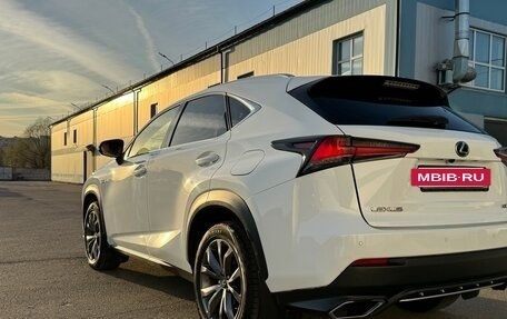 Lexus NX I, 2017 год, 3 050 000 рублей, 6 фотография