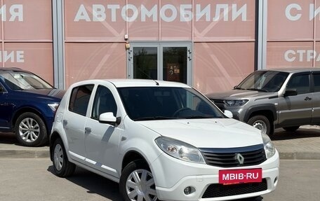 Renault Sandero I, 2012 год, 645 000 рублей, 3 фотография