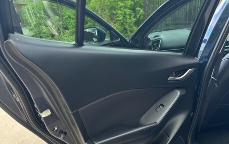 Mazda 3, 2016 год, 1 600 000 рублей, 17 фотография