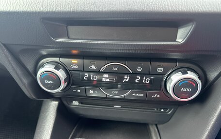 Mazda 3, 2016 год, 1 600 000 рублей, 23 фотография