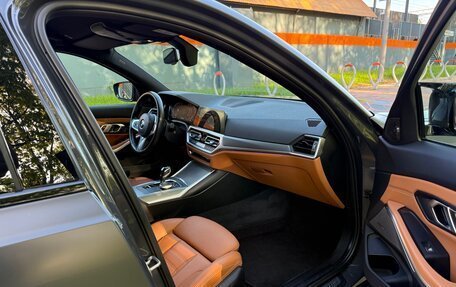 BMW 3 серия, 2020 год, 3 890 000 рублей, 13 фотография