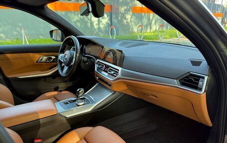 BMW 3 серия, 2020 год, 3 890 000 рублей, 14 фотография
