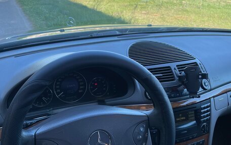 Mercedes-Benz E-Класс, 2002 год, 1 000 000 рублей, 19 фотография