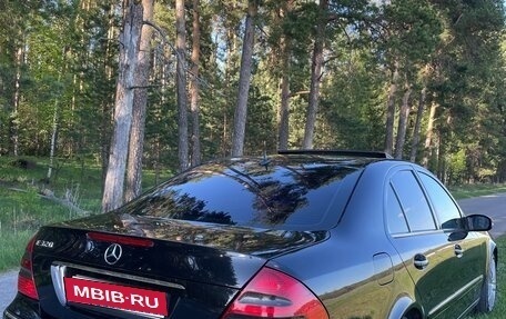 Mercedes-Benz E-Класс, 2002 год, 1 000 000 рублей, 11 фотография