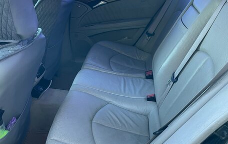 Mercedes-Benz E-Класс, 2002 год, 1 000 000 рублей, 21 фотография