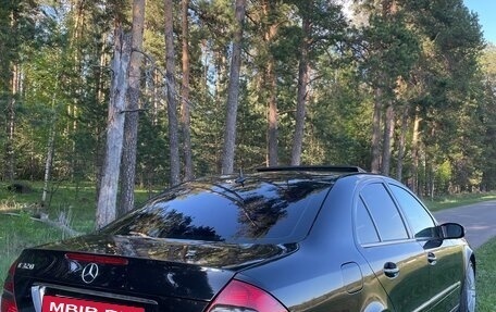 Mercedes-Benz E-Класс, 2002 год, 1 000 000 рублей, 35 фотография