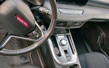 Haval Jolion, 2021 год, 1 697 000 рублей, 4 фотография