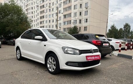 Volkswagen Polo VI (EU Market), 2013 год, 890 000 рублей, 2 фотография