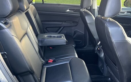 Volkswagen Teramont I, 2019 год, 3 000 000 рублей, 20 фотография