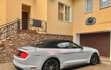 Ford Mustang VI рестайлинг, 2020 год, 4 500 000 рублей, 18 фотография