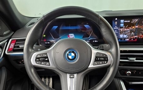 BMW i4, 2022 год, 4 900 000 рублей, 8 фотография