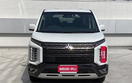 Mitsubishi Delica D:5 I, 2022 год, 2 850 000 рублей, 5 фотография