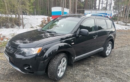 Mitsubishi Outlander III рестайлинг 3, 2008 год, 1 300 000 рублей, 5 фотография