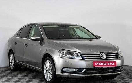 Volkswagen Passat B7, 2012 год, 999 000 рублей, 3 фотография