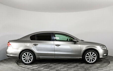 Volkswagen Passat B7, 2012 год, 999 000 рублей, 4 фотография