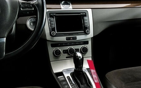 Volkswagen Passat B7, 2012 год, 999 000 рублей, 14 фотография