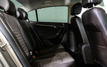 Volkswagen Passat B7, 2012 год, 999 000 рублей, 22 фотография