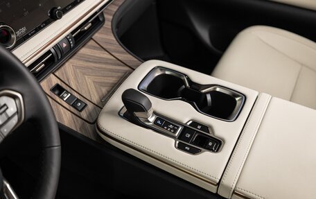 Lexus LM, 2024 год, 20 500 000 рублей, 16 фотография