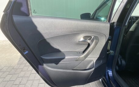 Volkswagen Polo VI (EU Market), 2013 год, 750 000 рублей, 11 фотография