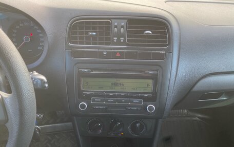 Volkswagen Polo VI (EU Market), 2013 год, 750 000 рублей, 13 фотография