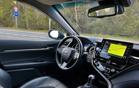 Toyota Camry, 2021 год, 3 500 000 рублей, 8 фотография