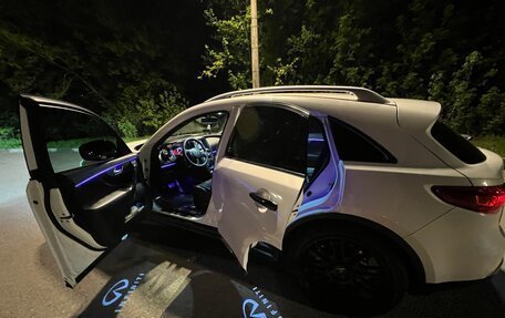 Infiniti FX II, 2011 год, 2 700 000 рублей, 10 фотография
