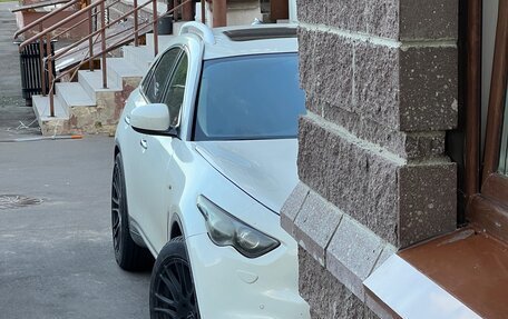 Infiniti FX II, 2011 год, 2 700 000 рублей, 18 фотография
