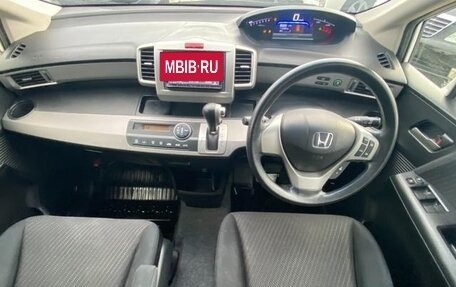 Honda Freed I, 2016 год, 938 000 рублей, 11 фотография