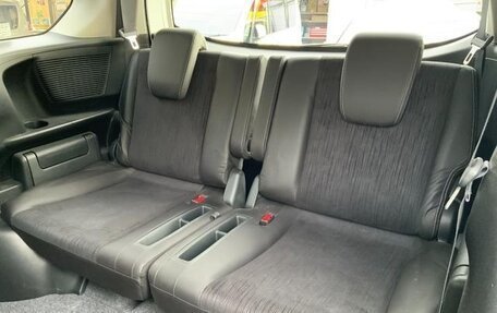 Honda Freed I, 2016 год, 933 000 рублей, 28 фотография
