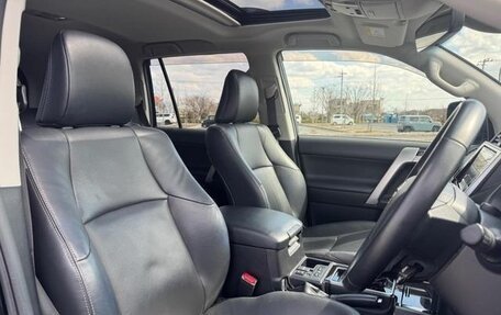 Toyota Land Cruiser Prado 150 рестайлинг 2, 2020 год, 3 745 777 рублей, 10 фотография