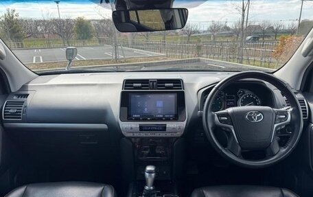 Toyota Land Cruiser Prado 150 рестайлинг 2, 2020 год, 3 745 777 рублей, 9 фотография