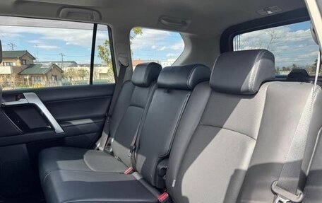 Toyota Land Cruiser Prado 150 рестайлинг 2, 2020 год, 3 745 777 рублей, 17 фотография