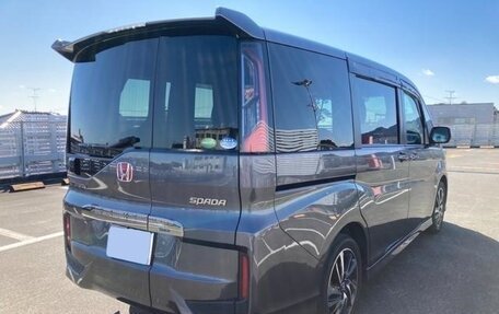 Honda Stepwgn IV, 2021 год, 1 630 000 рублей, 6 фотография