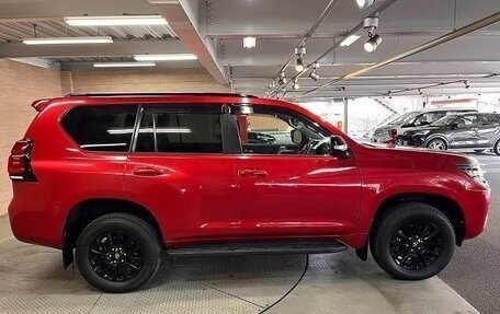Toyota Land Cruiser Prado 150 рестайлинг 2, 2021 год, 3 522 577 рублей, 16 фотография